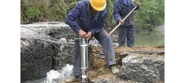 高新技术快速拆除石头用液压劈裂机设备